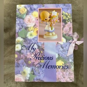 My Precious Memories -Thanks a Bunch- 1999 Collector's Club Gift Box